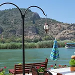 Otel Myra 3*