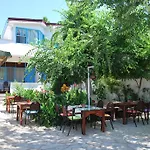 Myra 3*