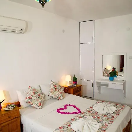 Myra Hotel 3*