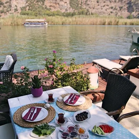 Myra Otel 3*