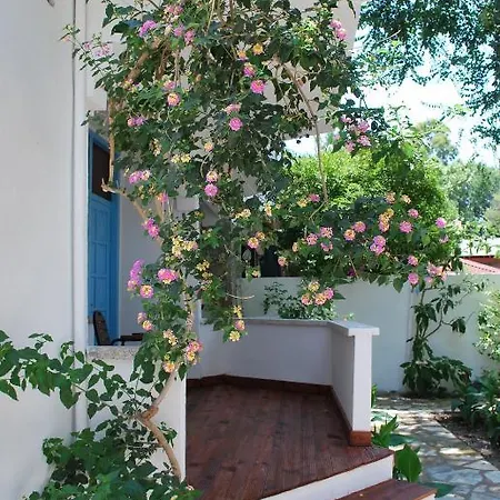 Hotel Myra