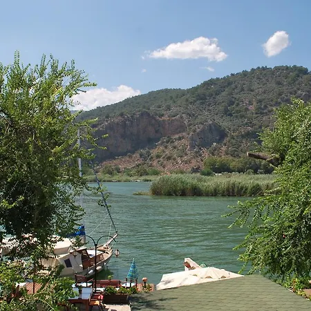 Myra Hotel 3*