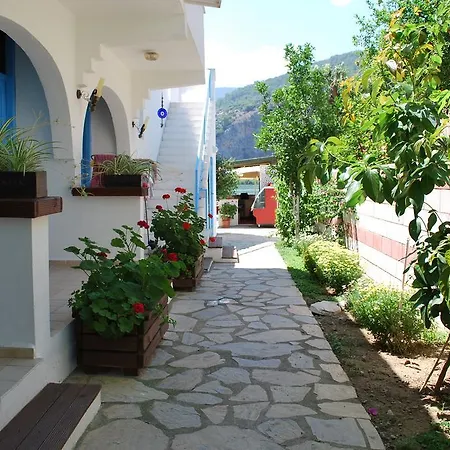 Hotel Myra