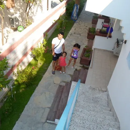 Hotel Myra