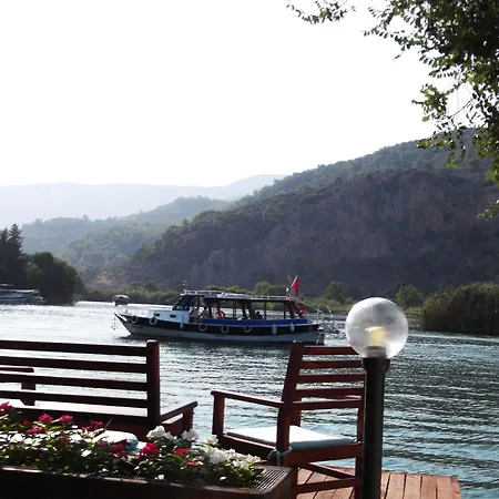Myra 3*