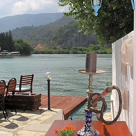 Myra 3* داليان