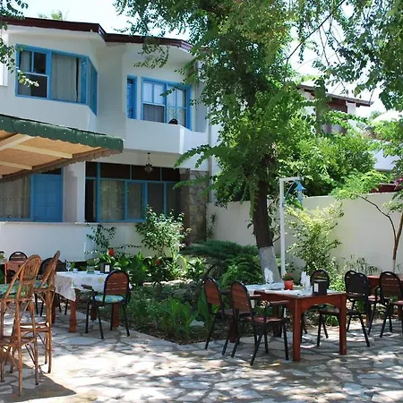 Myra 3*